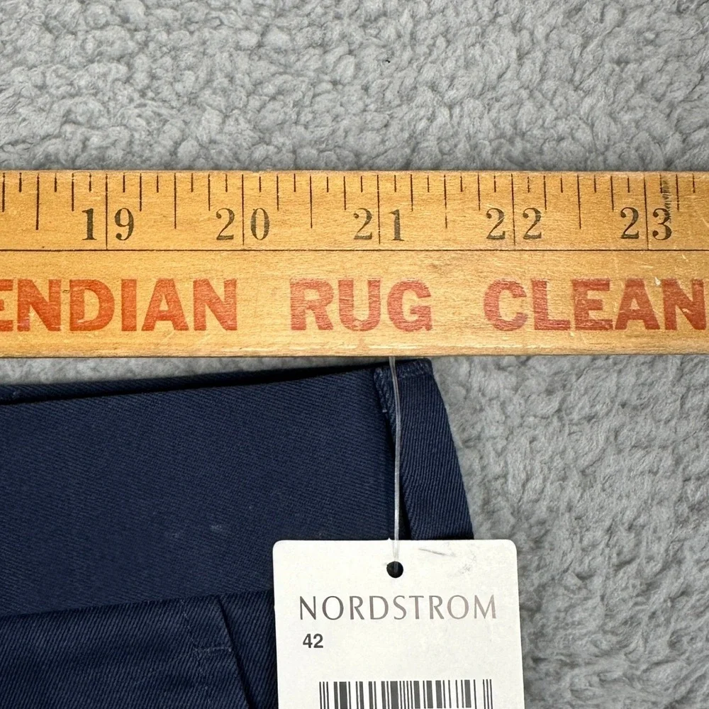 NEW Nordstrom Smartcare Shorts Mens 42 Navy Blue Chino Flat Front Casual Pockets